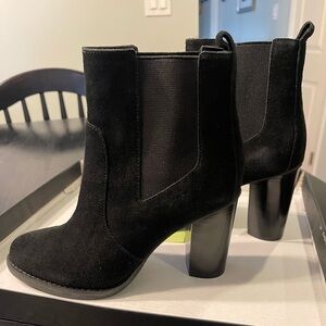 14th & Union Ankle Suede Boots